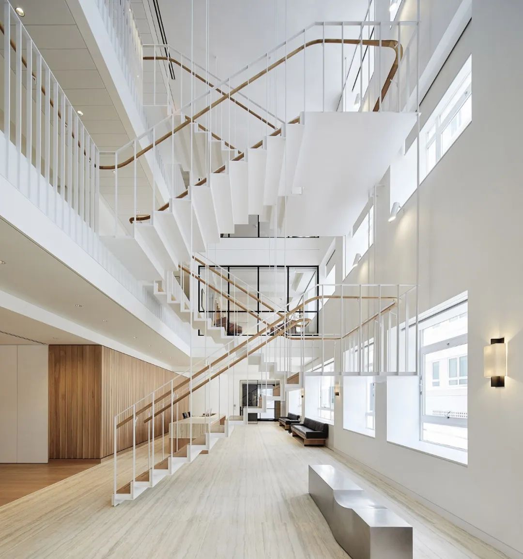 时尚办公室翻新设计风格,现代办公室翻新设计风格