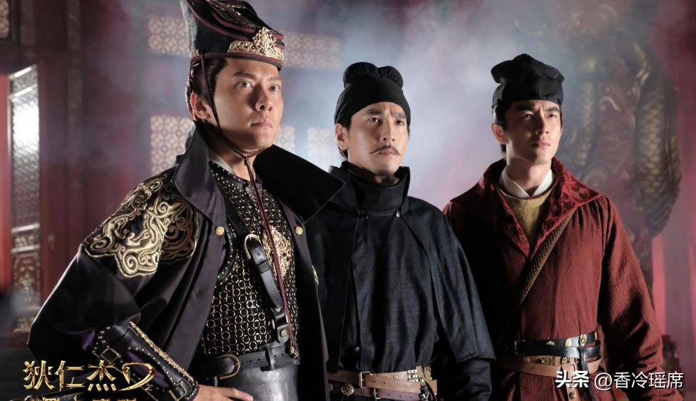 群雄割据谁与争锋,谁与争锋从哪看