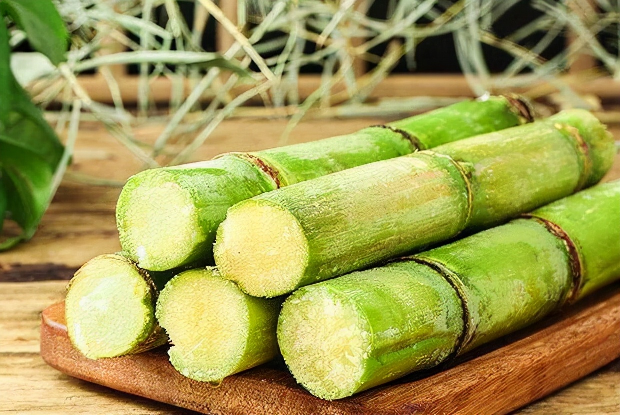 秋冬干燥季节该吃的水果,秋冬季节干燥补充水分的水果