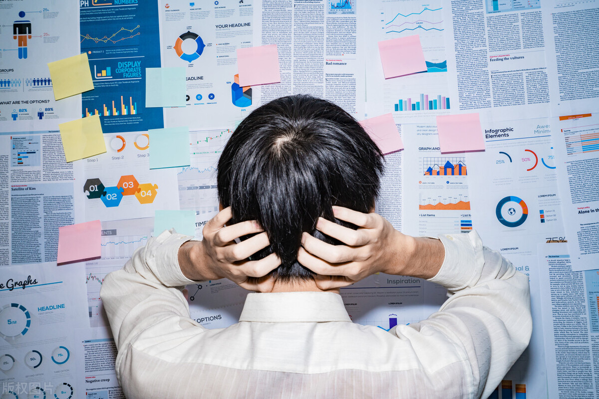 上台讲话紧张的头颤抖怎么办,上台发言紧张声音发抖怎么办