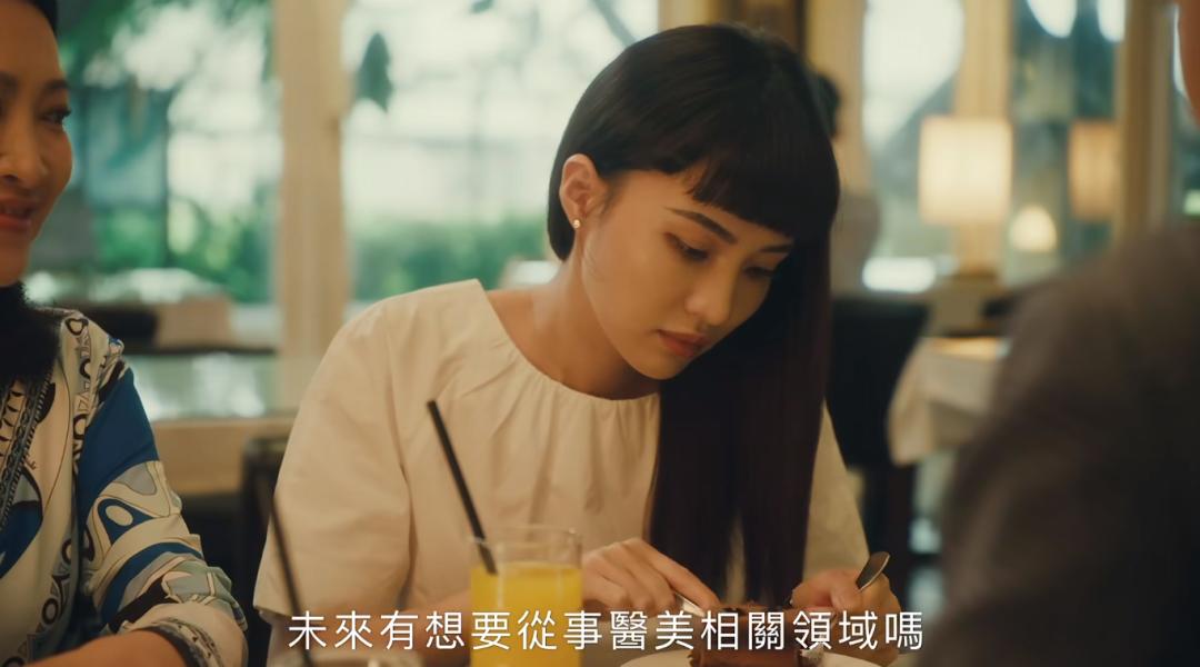 电钻开颅，气球手套塞菊花！你想不到的治疗手段都在这部剧里