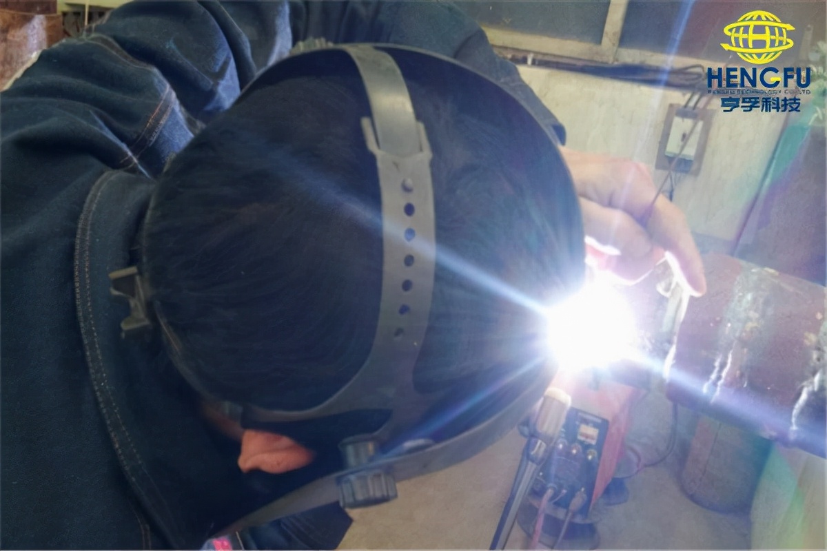 二氧化碳气体保护焊护具,自动二氧化碳气体保护焊机