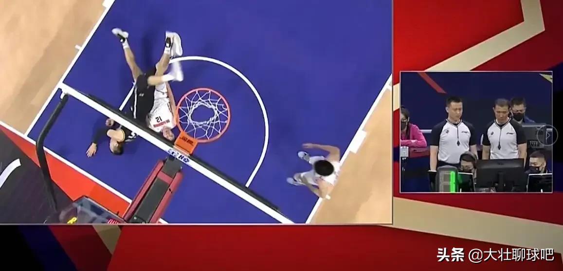 苏伟骂杨鸣,杨鸣对苏伟说了什么