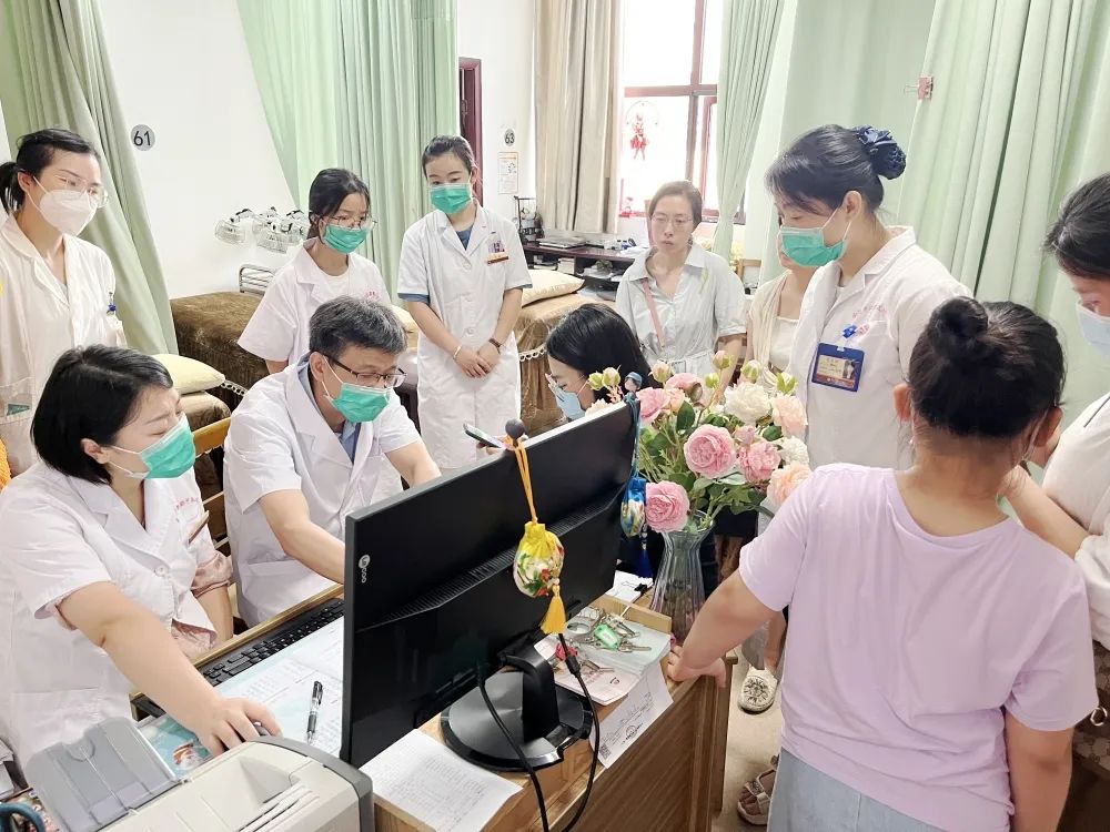 全国著名体重管理专家、广东省中医院谢长才教授定期坐诊南昌市洪都中医院！江西的肥胖患者就诊更方便了！