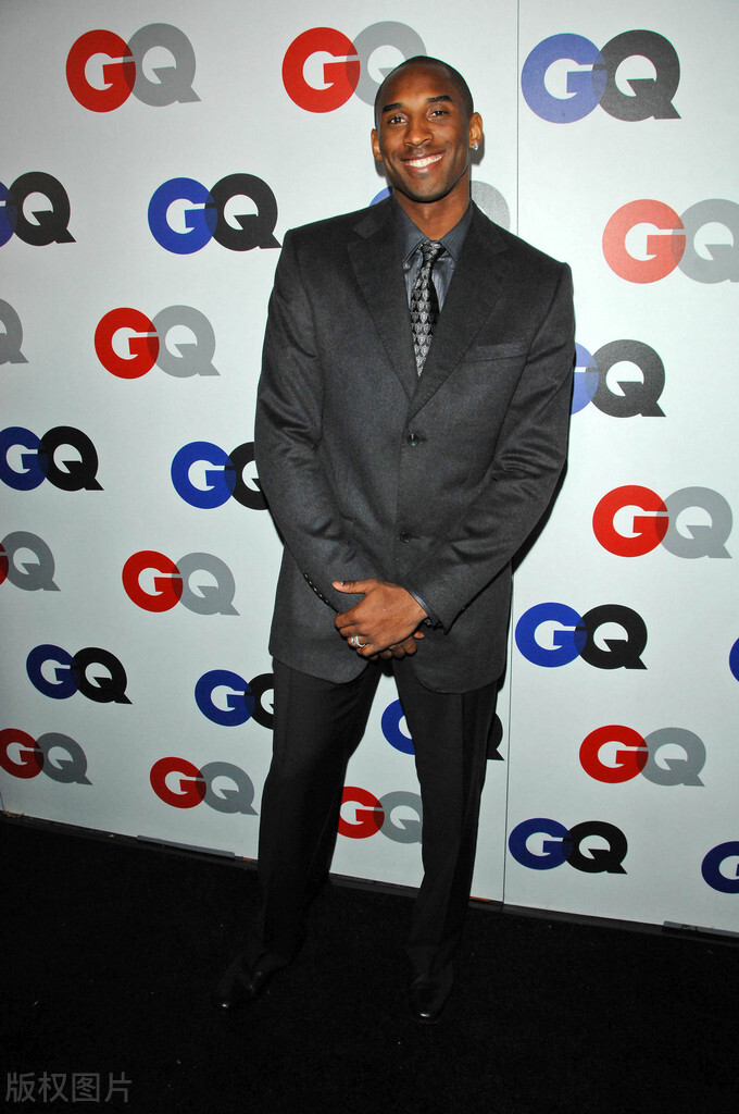 科比·布莱恩特球衣以580万美元的价格售出