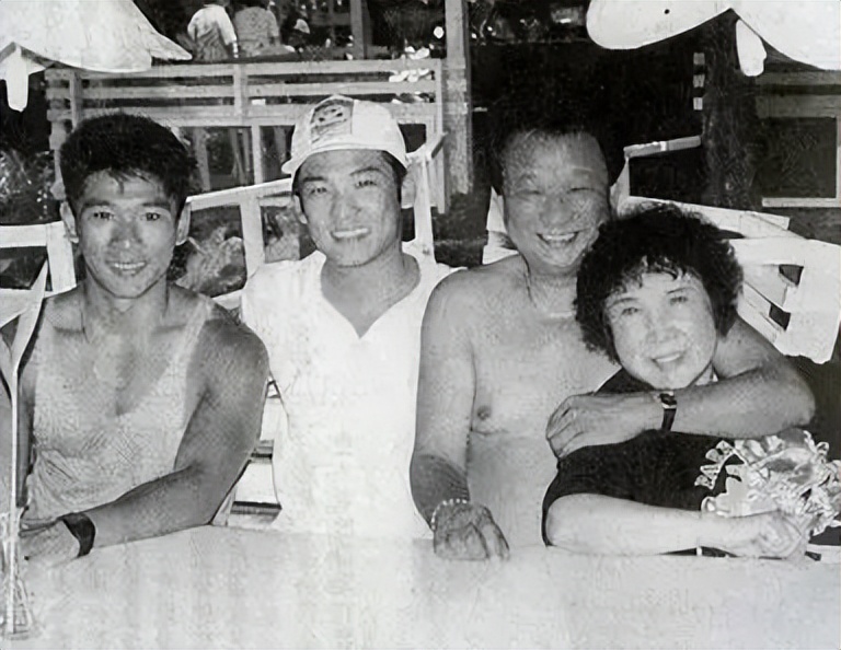 杜德伟为什么没选四大天王,杜德伟为什么不红了