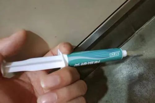 自制消灭蟑螂蚂蚁蚊子的小妙招,厕所的蟑螂怎么消灭最彻底小妙招