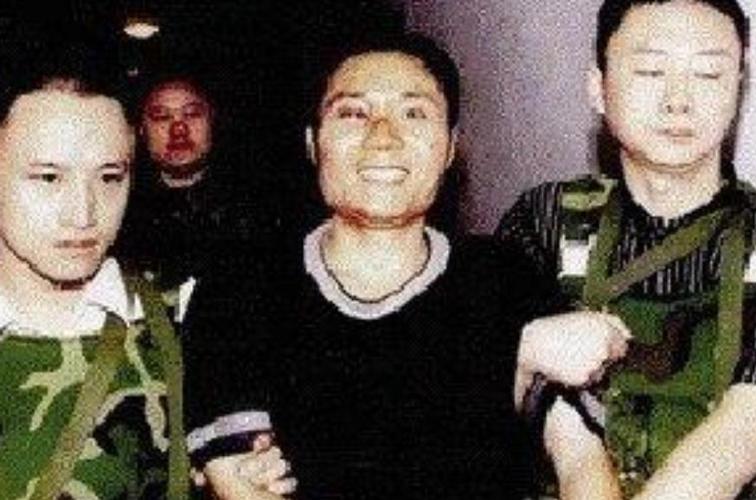 中国第一悍匪张君完整视频,中国第一悍匪张君被抓视频