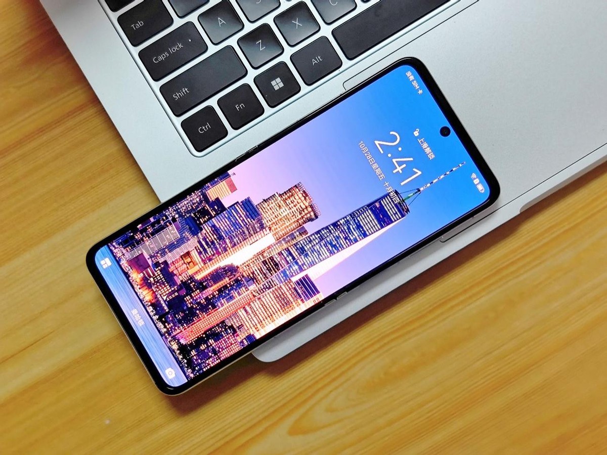 新年礼物就选华为pocket折叠屏,华为pockets折叠手机好用吗