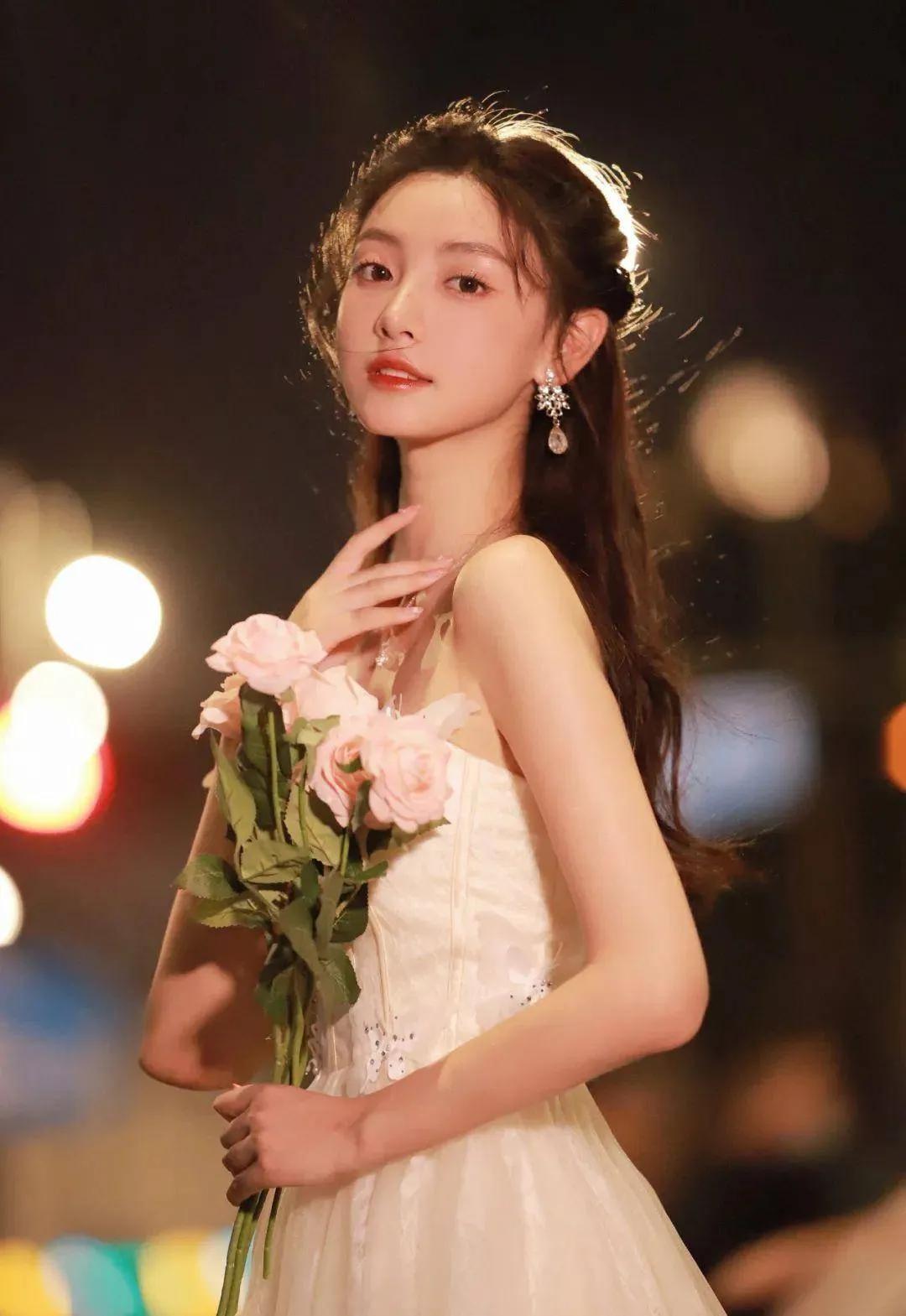 咪咕女主播金佳悦写真,咪咕篮球女主播金佳悦