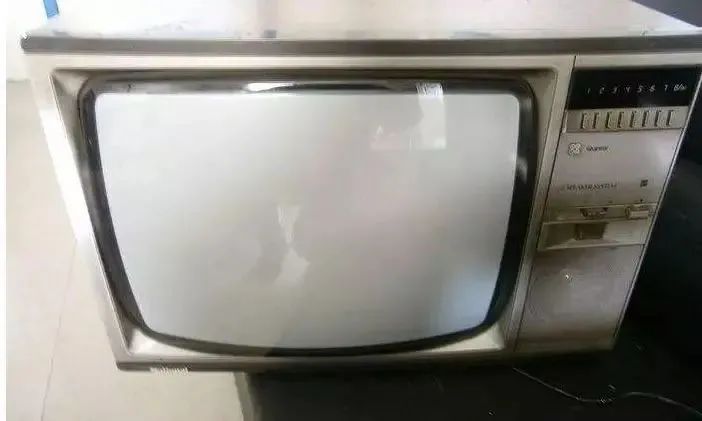 买电视越大越好吗,为什么买电视越大越好