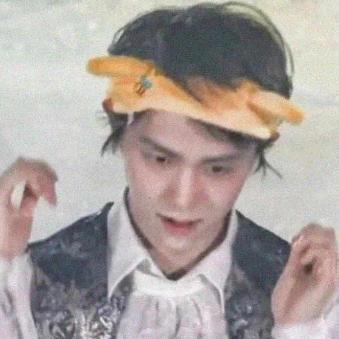 女头像ins高级感阳光图文,女生头像真人ins高级质感半脸图片