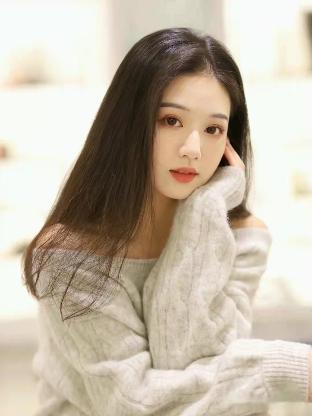 哪种平价粉底液好用不脱妆不卡粉,粉底液遮瑕持久不脱妆不卡粉平价