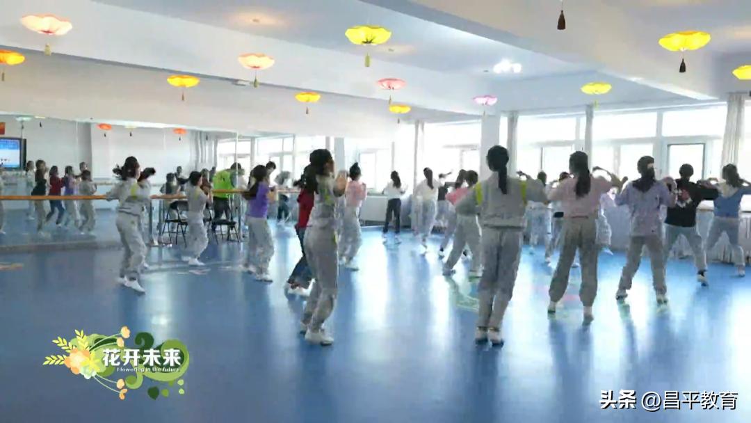 让体育成为伴随孩子一生的礼物,让体育成为生活方式