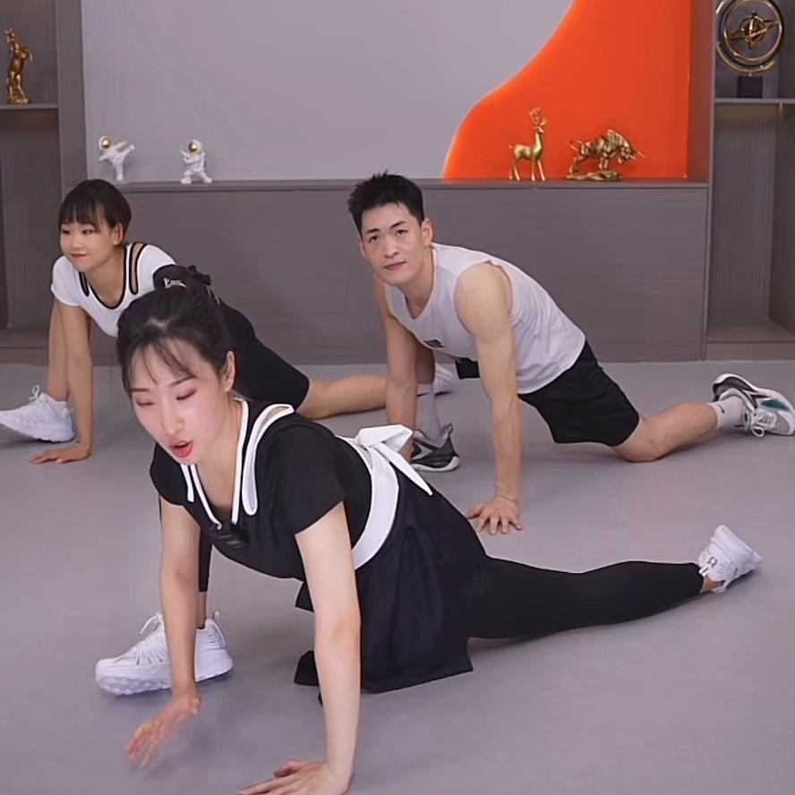 阿鑫直播回放视频完整版新6月6日周二晚上#阿鑫女孩