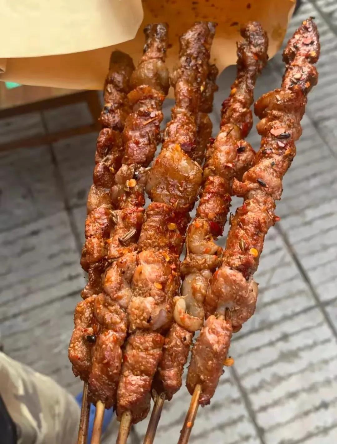 未来昆明最具影响力的美食街,昆明七彩云南附近美食街