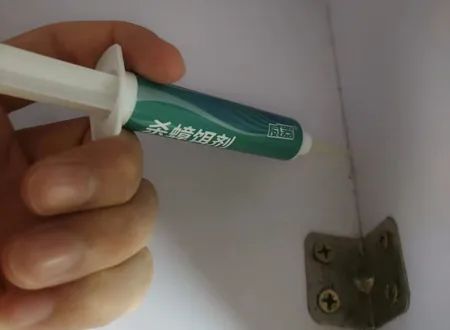 车的空调里面有蟑螂怎么办,车里有蟑螂怎么消灭最彻底的方法