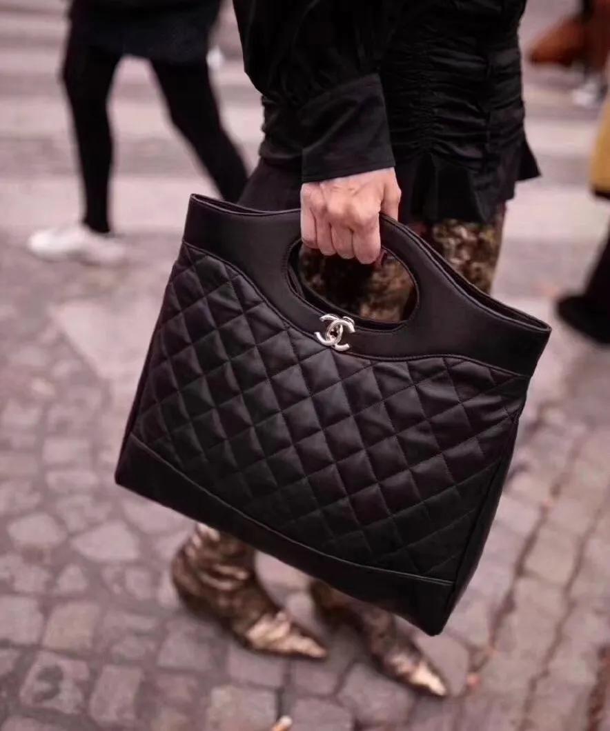 香奈儿2.55大号和2.55小号,chanel2021年包包必买经典款