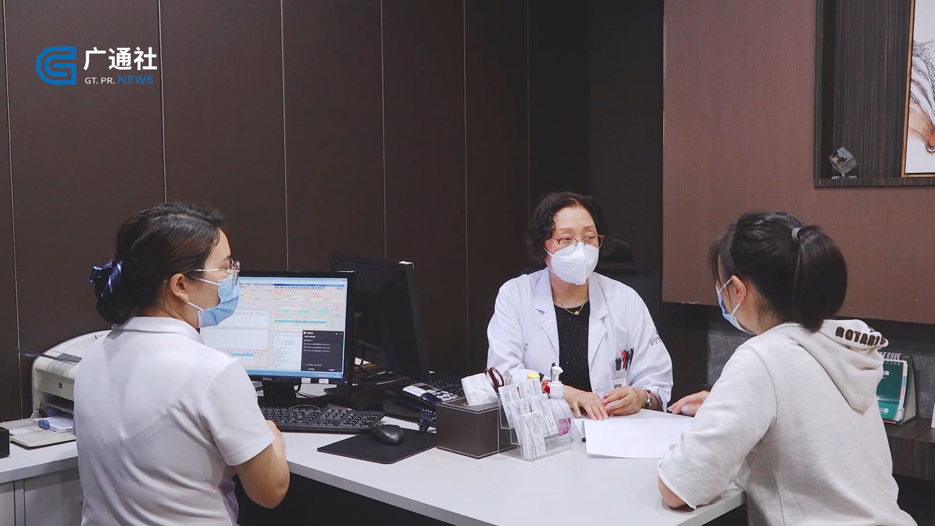 广特播报,上海电视台广特播报