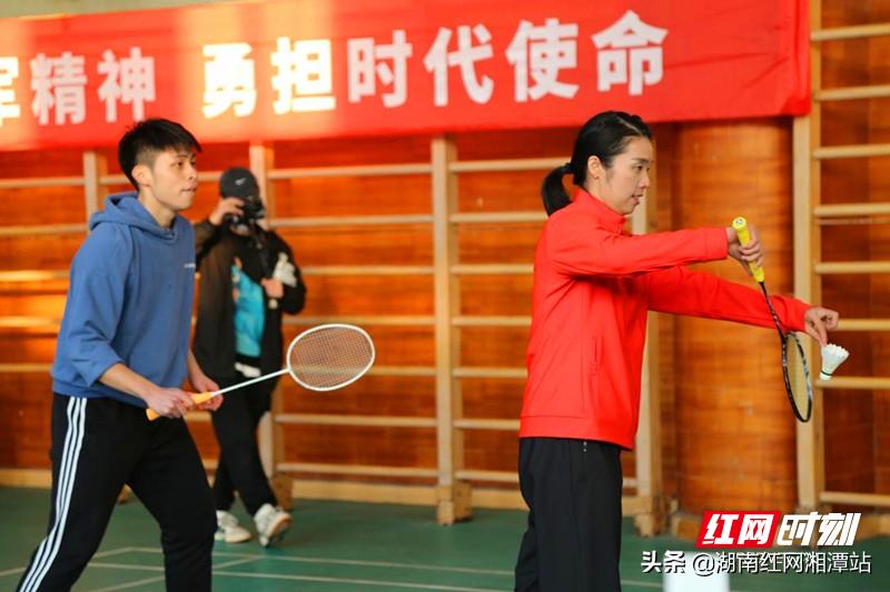 今日校园格外“红”！体育湘军宣讲团“四进”活动走进湖南科大