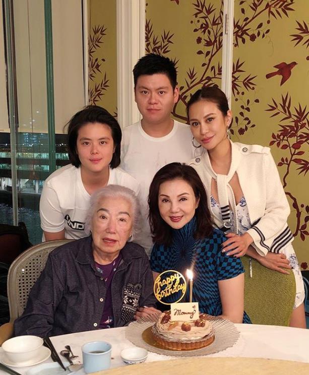 出演小婉君的她嫁入豪门生五子,小婉君24岁嫁富豪生五子