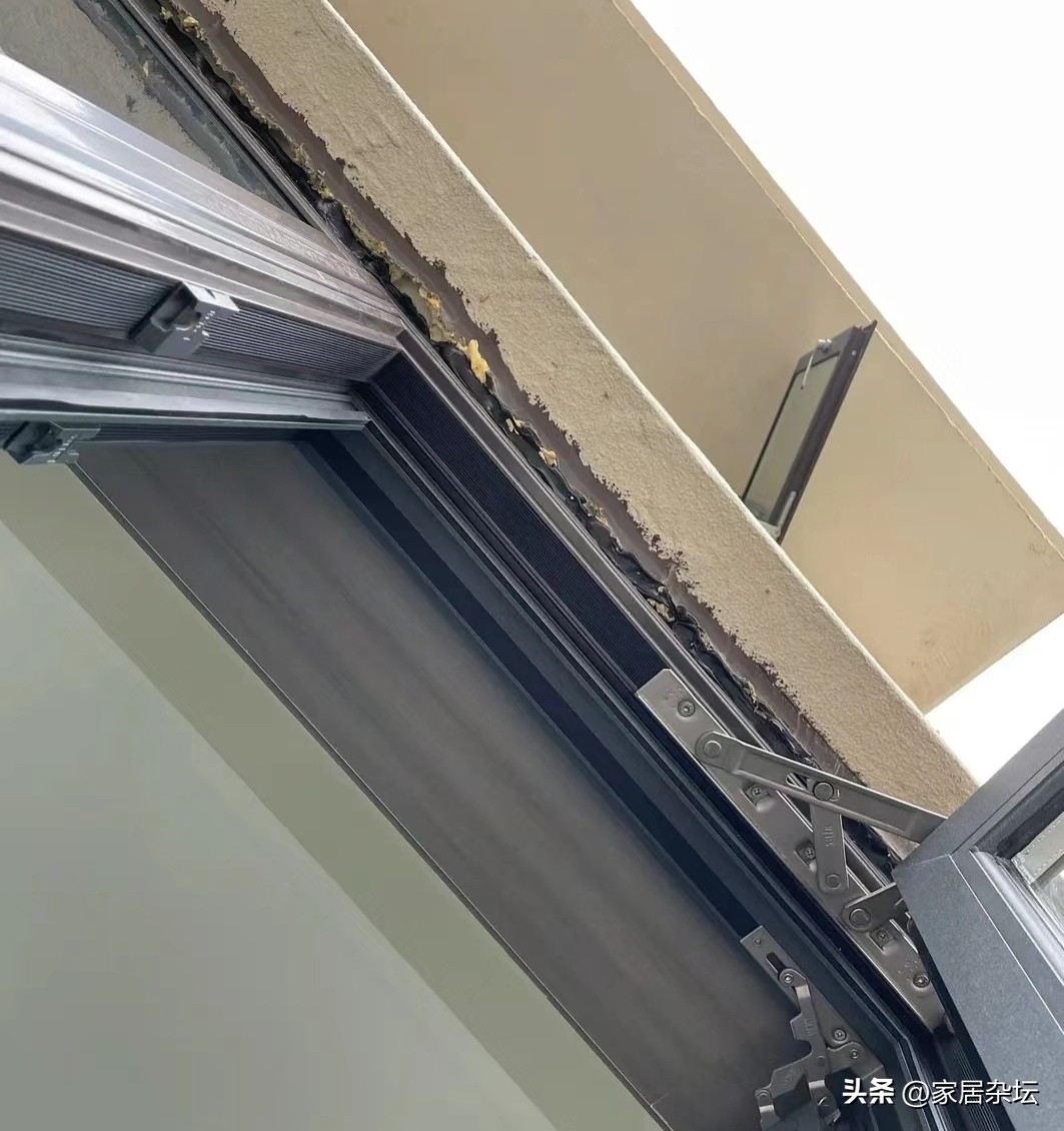 装修换窗户往屋里漏水,装修好的房子窗户漏水怎么解决