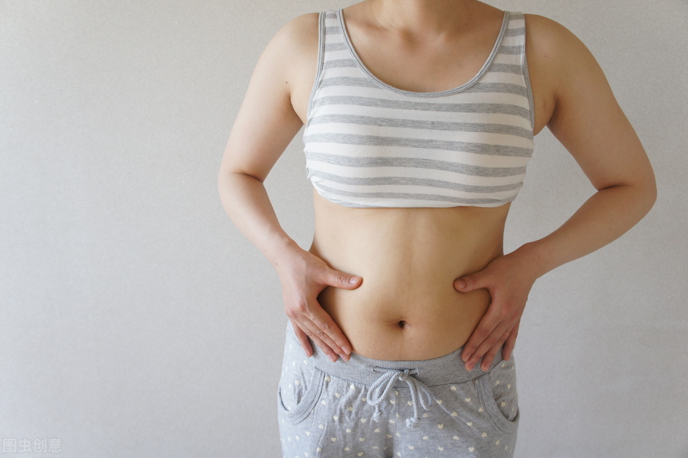 开合跳和卷腹哪个瘦肚子快,怎样快速瘦腹又能练出腹肌