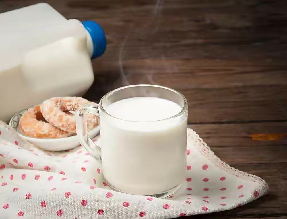 一喝酒就脸红的人能经常微醺吗,一喝酒就脸红的人能锻炼出酒量吗