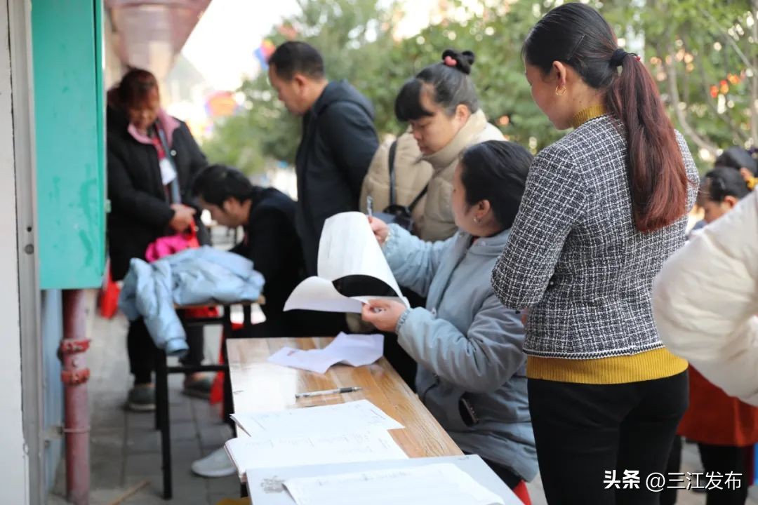 乡镇开展电商培训助力脱贫攻坚,聚焦巩固脱贫提升乡村振兴