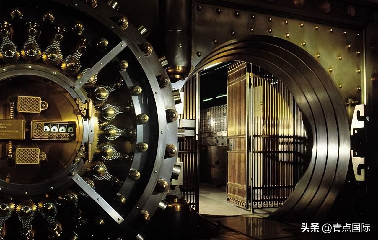 美联储拿黄金换债,美联储金库内各国储放的黄金