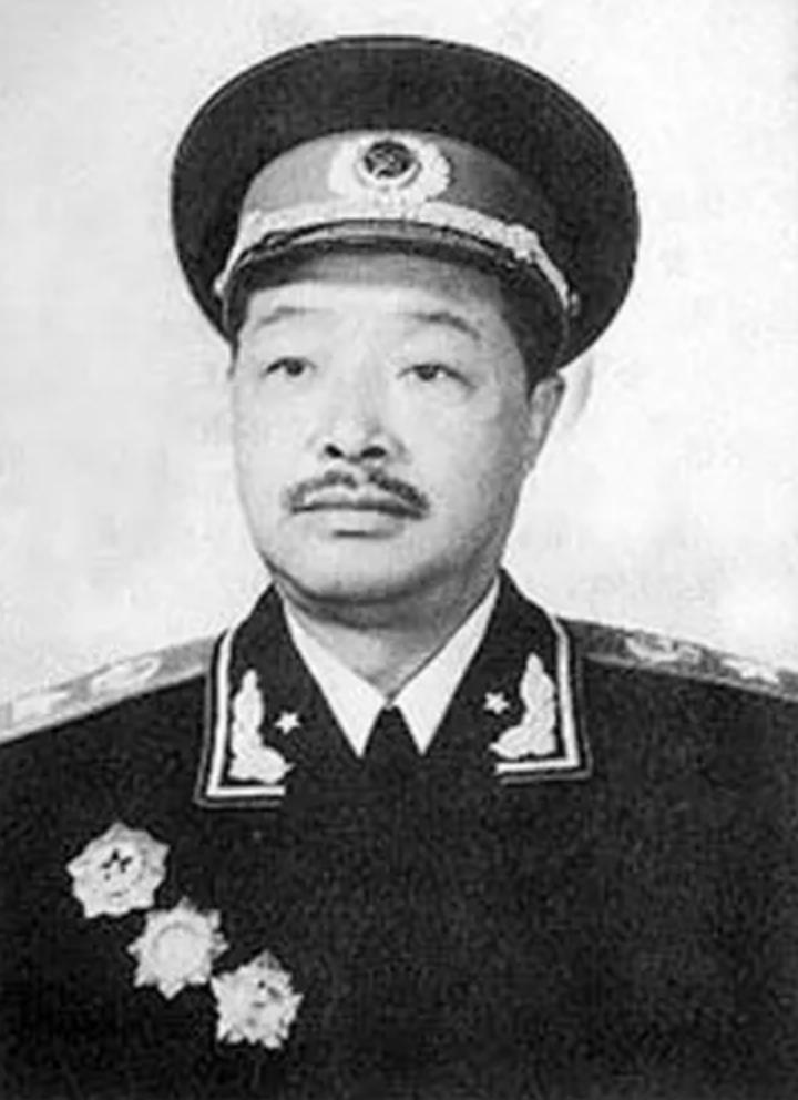 1964年，贺龙整治国家足球队，只用了一招，最后国足踢到亚洲第一