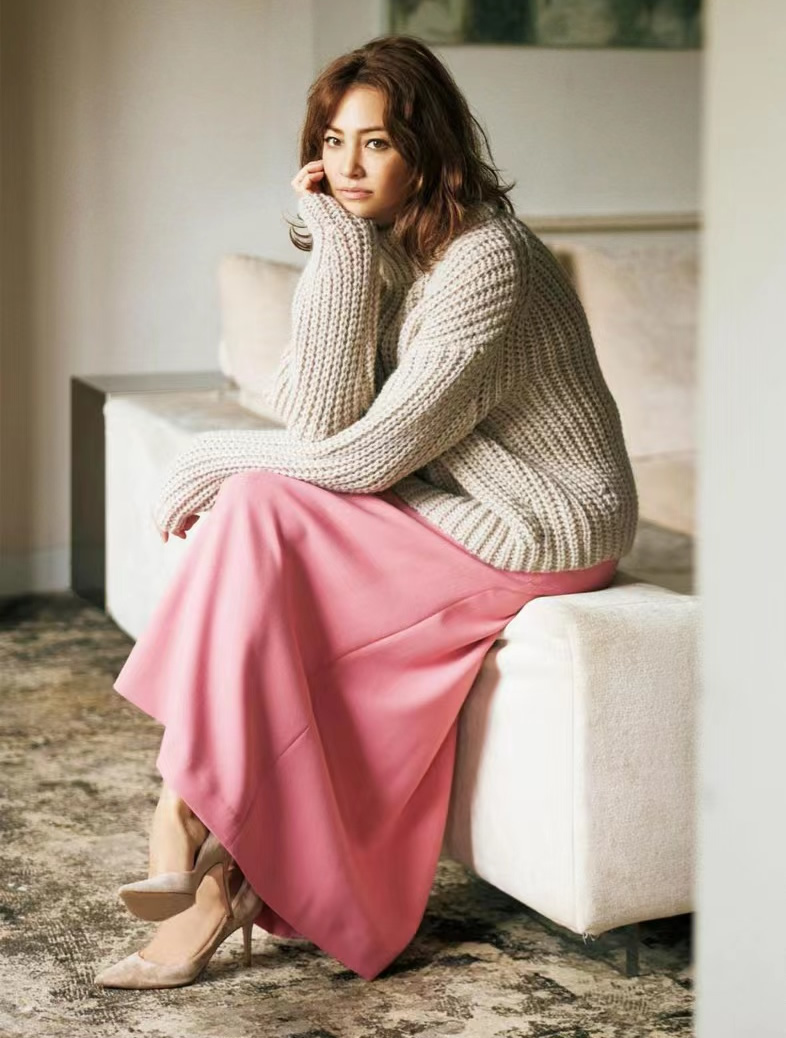 终于明白经典款的穿搭精髓,必须get的同色系穿搭高级永不过时