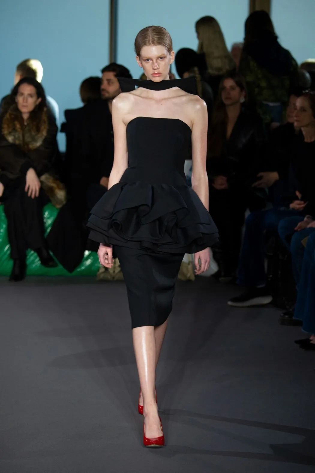 2022春夏伦敦时装周解读,2023伦敦时装周全部图片