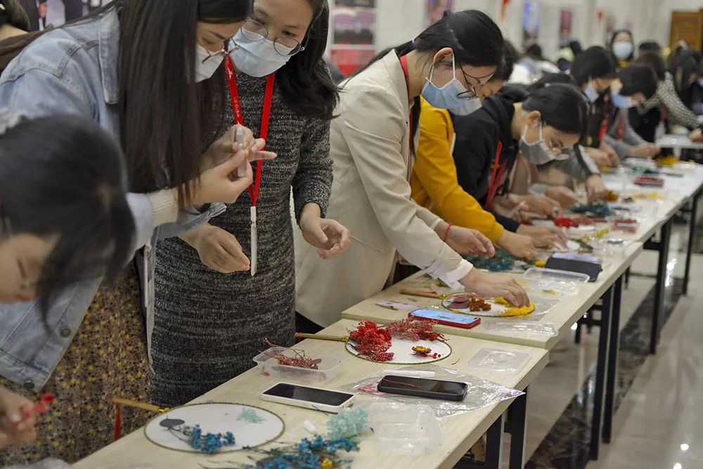 祝大家三八国际妇女节快乐,节日快乐三八国际妇女节
