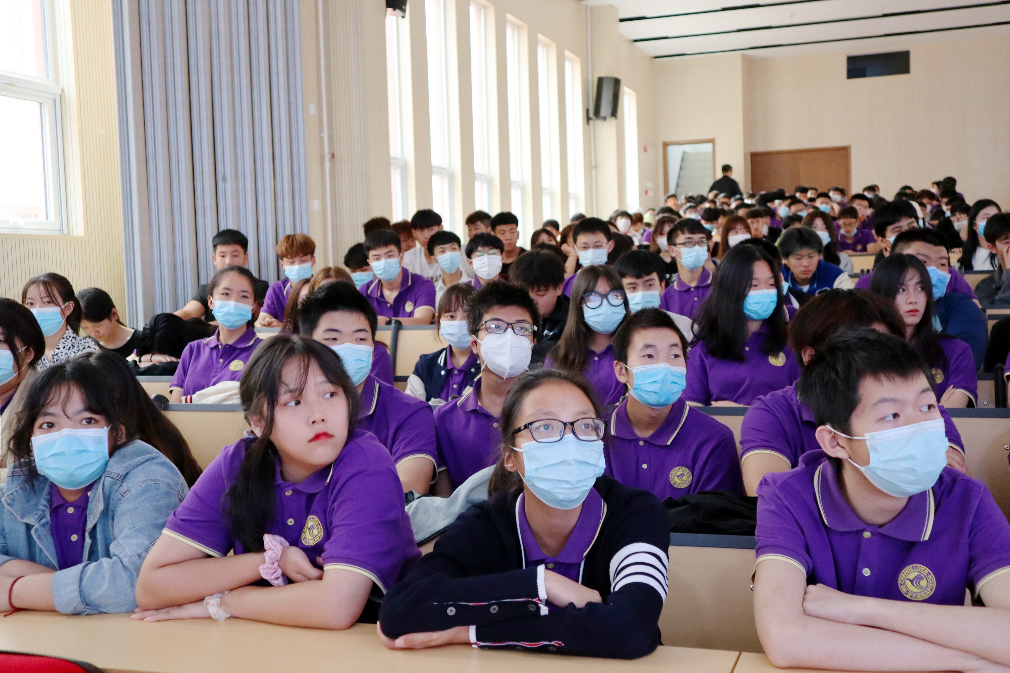 2023年没有学历适合学什么技术,2023低学历学什么技术比较有前途