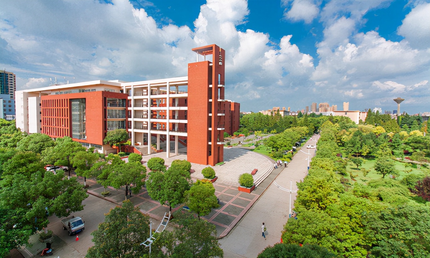 长江大学怎么样？从三个校区走进它