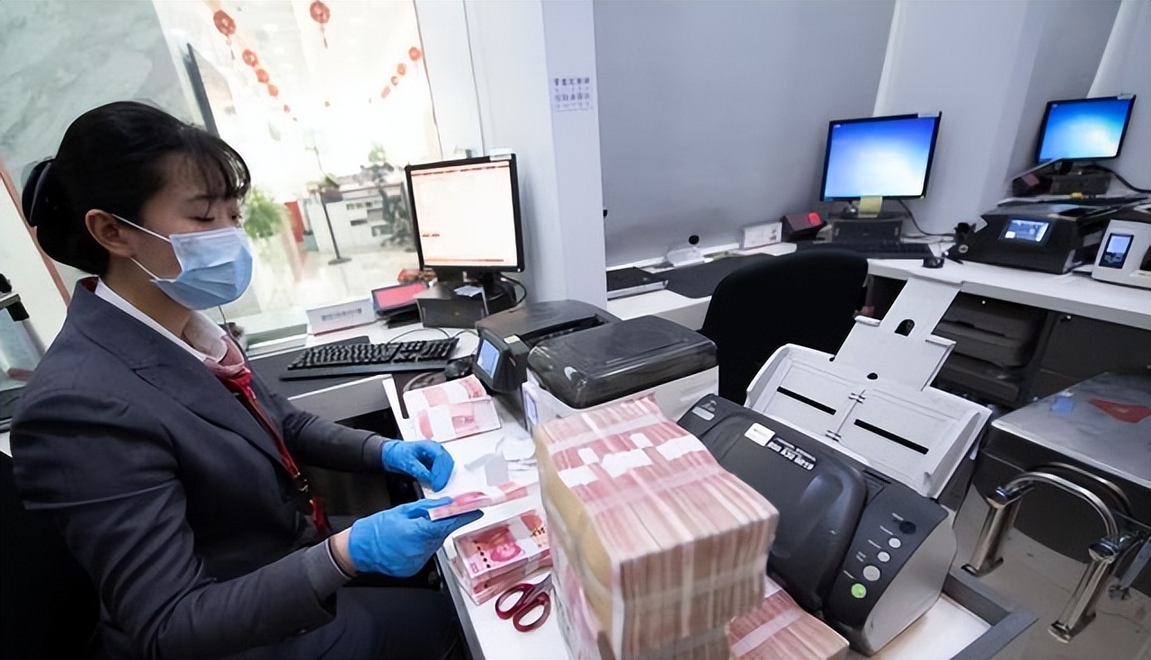 建行今日起存5万三年期利率多少,建行存5年最高利率是多少