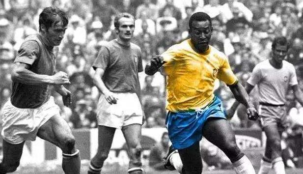 世界三大公认足球球王,球王贝利巴西足球传奇