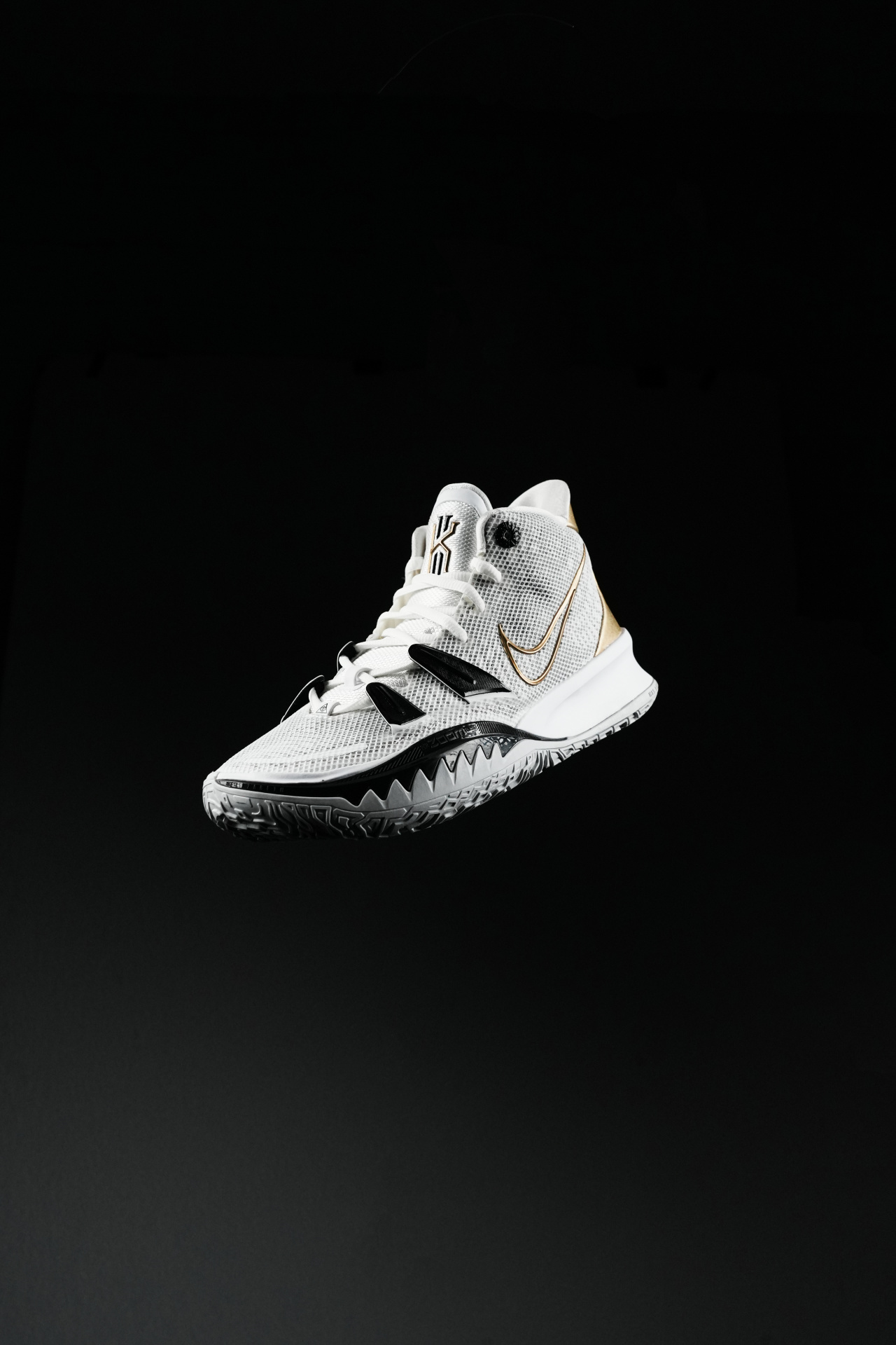 欧文7代球鞋黑色哪一款最好图片,欧文7gs版本和普通版本区别