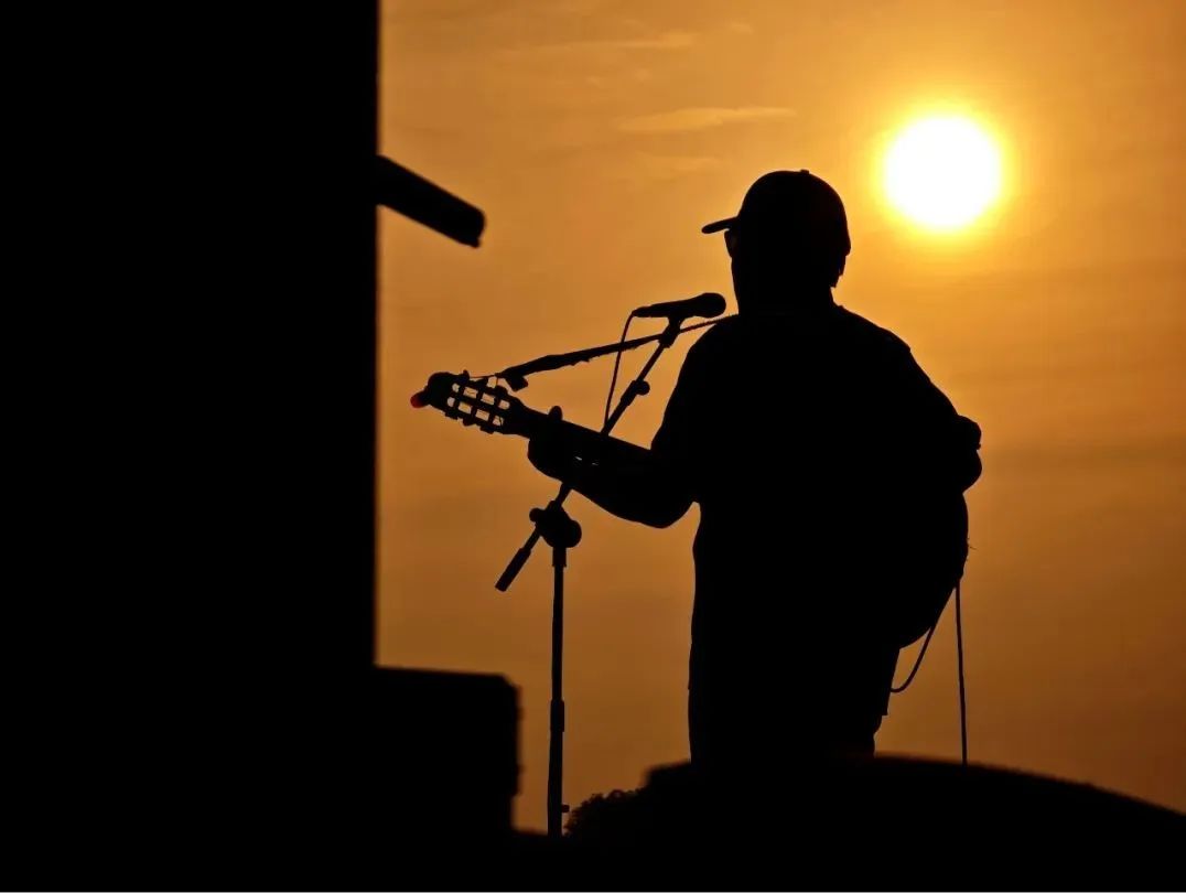 周云蓬视觉,周云蓬黑白照