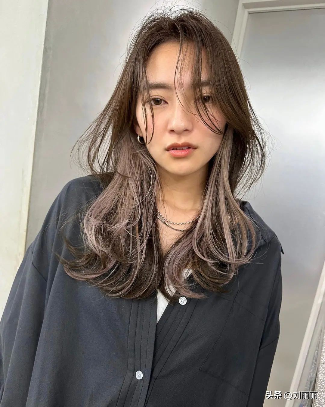 气质优雅发型女2020流行发型,适合女性的发型2020流行发型