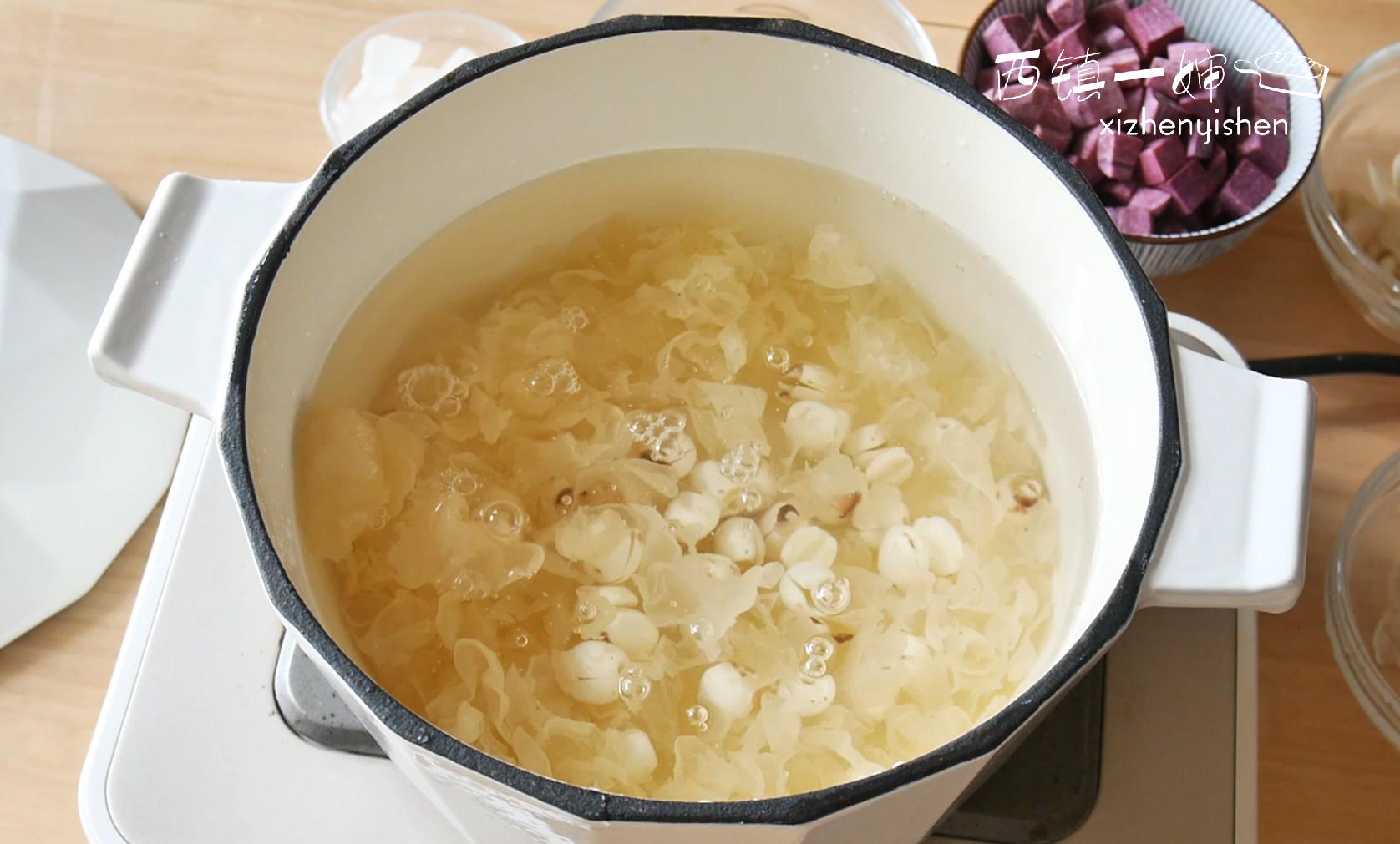 银耳养肺怎么做,银耳炖什么好吃又养胃又养肺