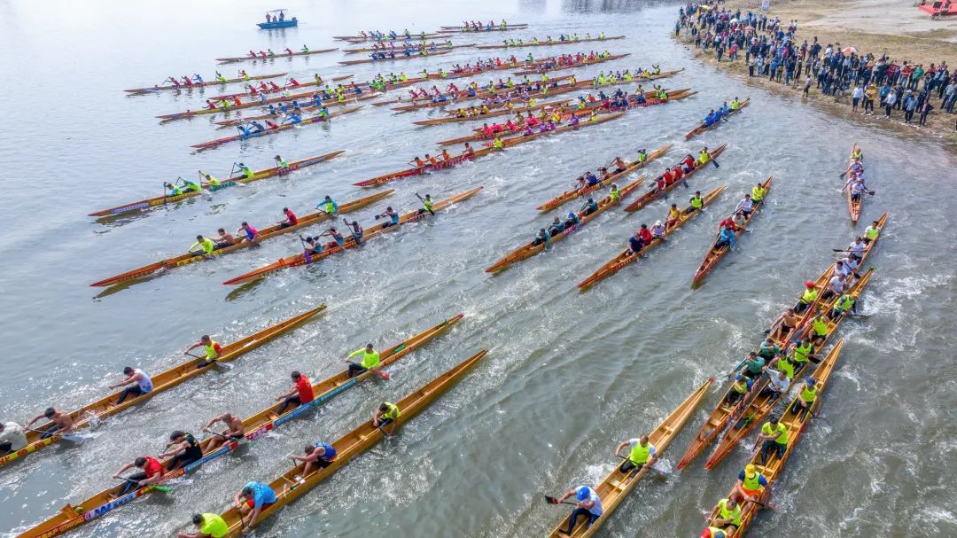 瓒呯櫨涓囪浼楄鐪嬬殑姣旇禌,浣涘北椤哄痉鐚涢緳