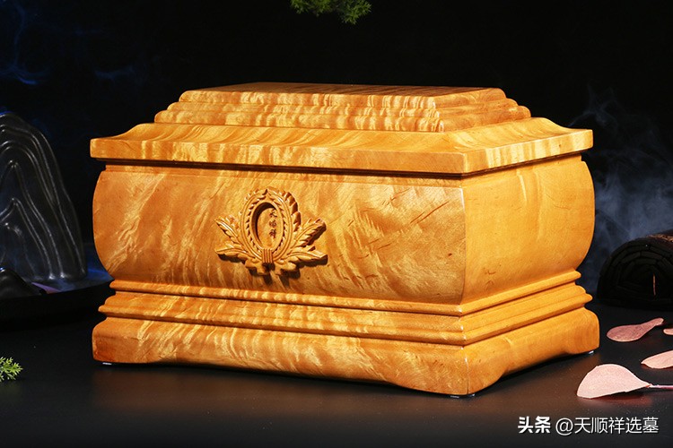 老人火化后买什么骨灰盒,老人去世骨灰盒谁买