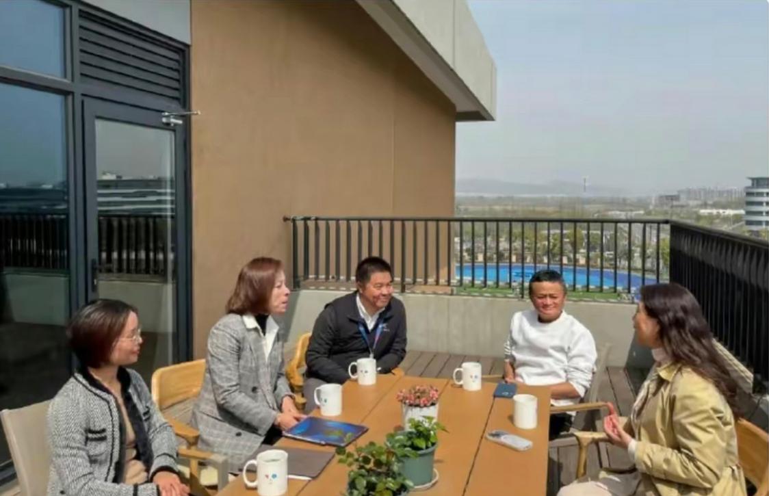 chatgpt鍙戦樋閲屽反宸村浗闄呯珯浜у搧,chatgpt瀵归┈浜戝洖鍥界殑鐪嬫硶