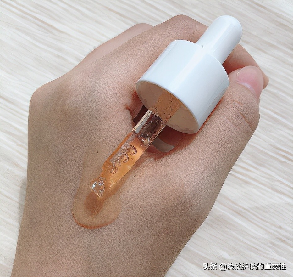 鼻子出油后补妆草莓鼻特明显,油性皮肤草莓鼻怎么改善