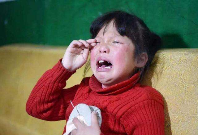 孩子在叛逆期不听大人的话怎么办,12岁的女儿叛逆期如何与她沟通