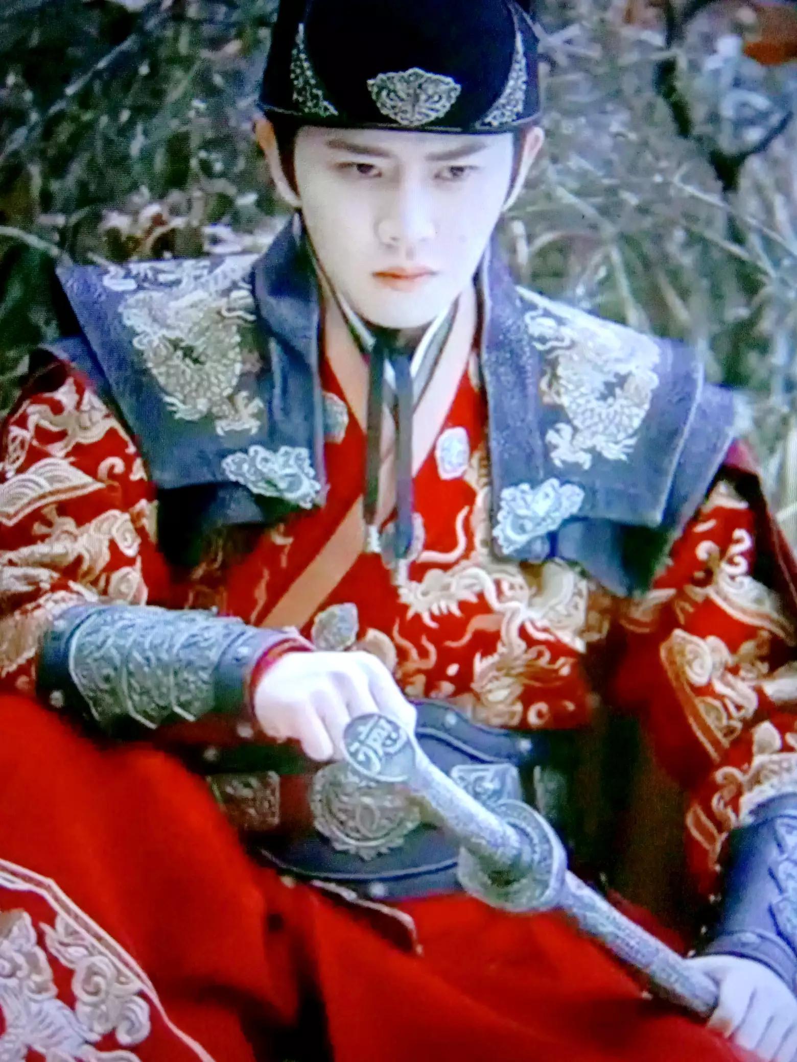 友,青悦想帅哥儿了!我们一起去看看?