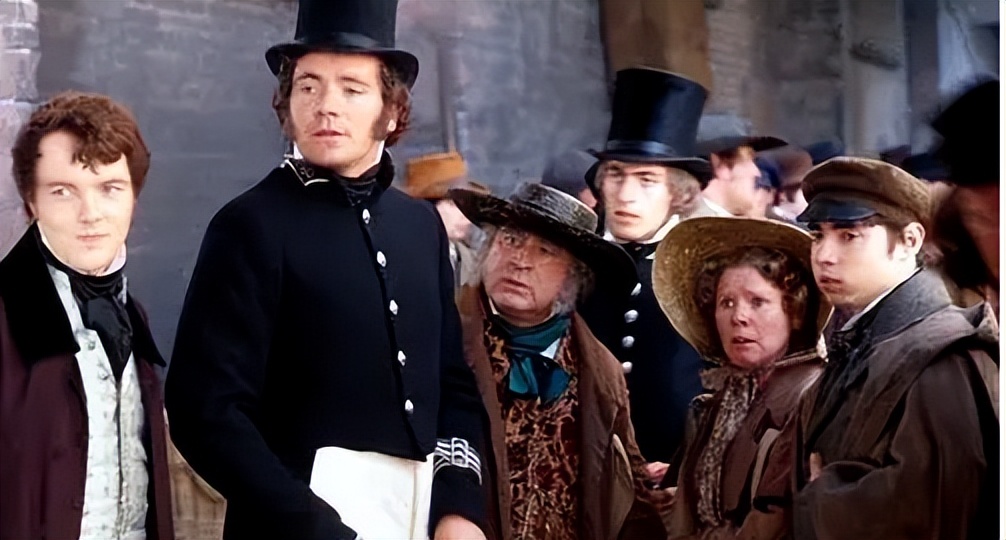 乔是一个孤独而迷茫的机器人，他开启了一段寻找自己的目标的路程