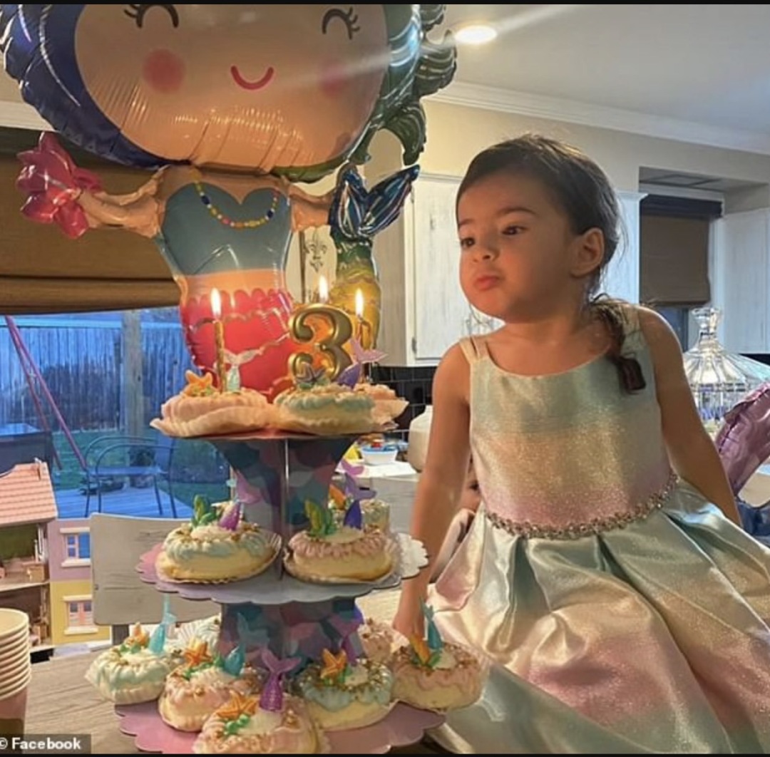 美国19岁少女杀母亲,美国19岁女孩遭继父杀害